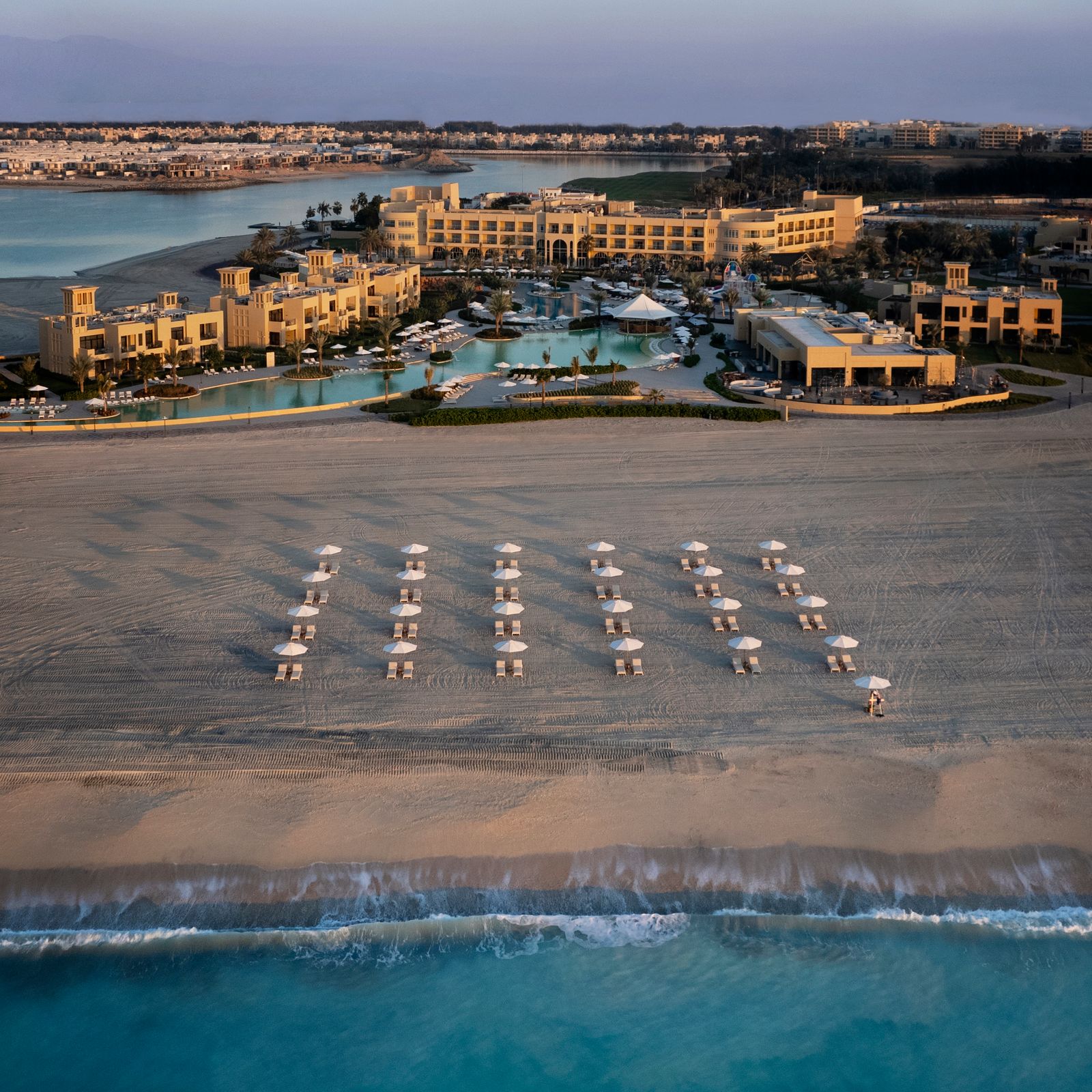 3 UAE Beach Resorts to Book for a Weekend Getaway