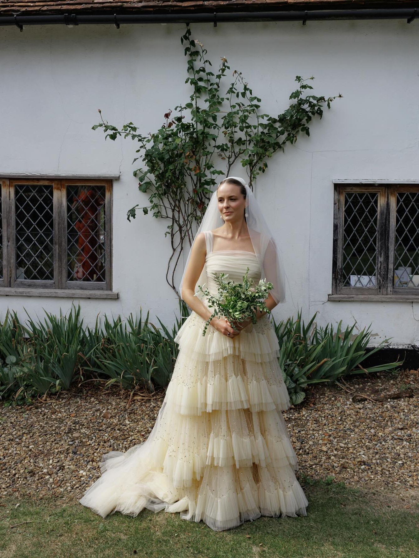 Why Brides are Saying I Do to SecondHand Wedding Dresses